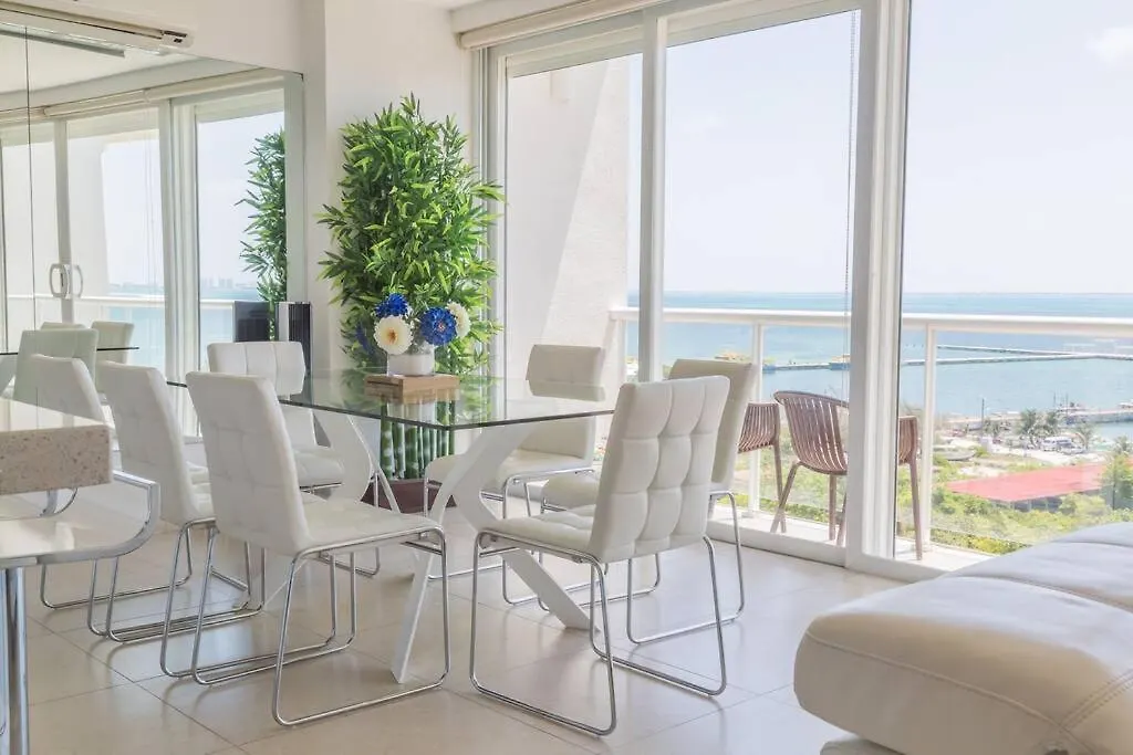 Marina Beachfront 2 Bdr By Casa Paraiso Cancun